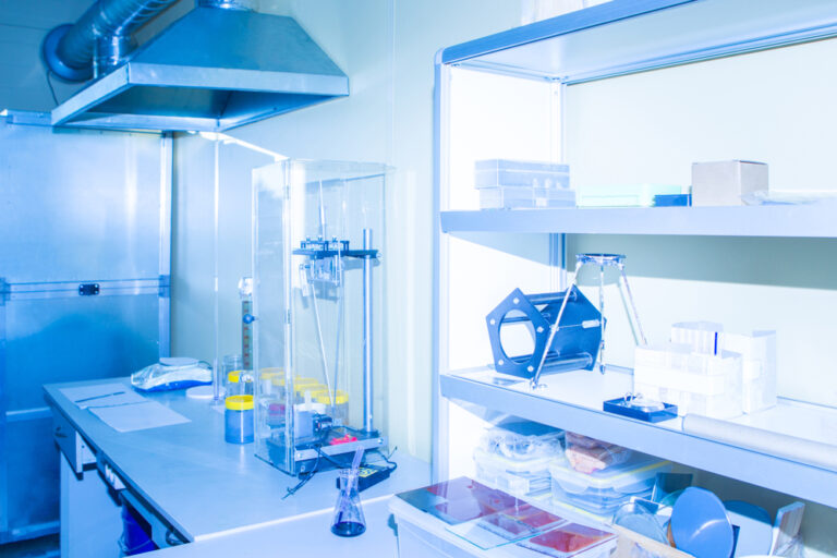 Your Lab How to Collaborate with a Clinical Laboratory Builder for Your Facility