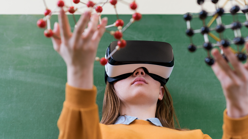 Virtual Reality in school lab