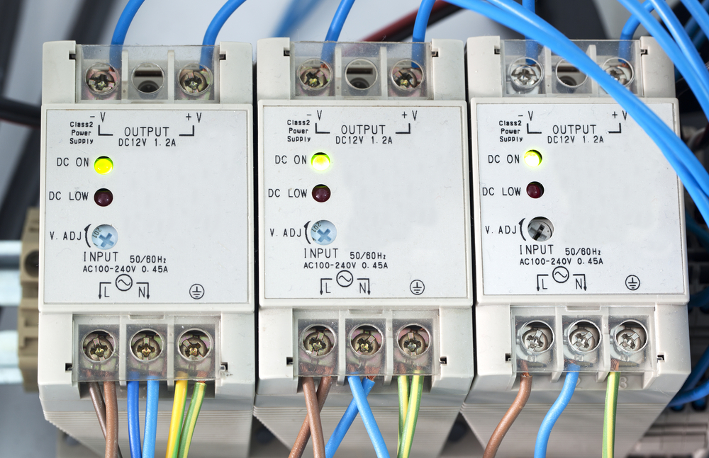 Laboratory construction power supply