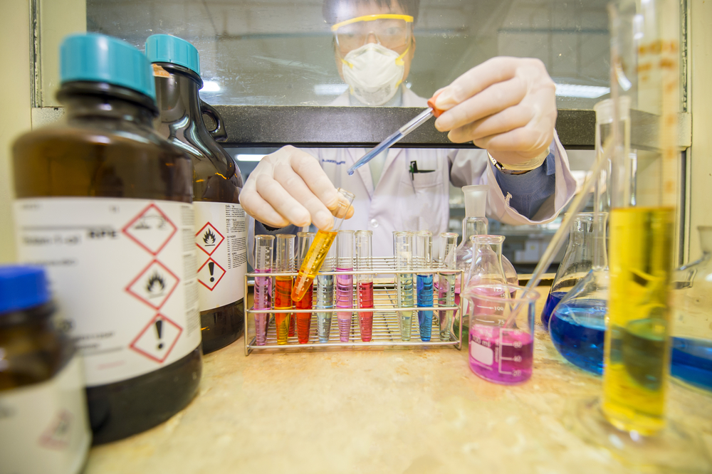 Safe use of Fume Hood