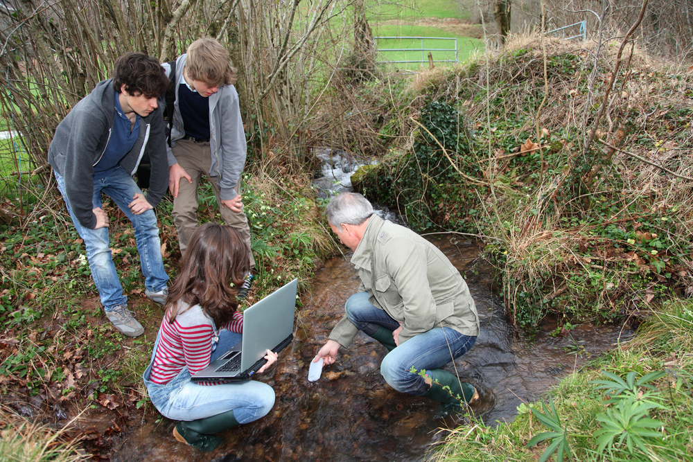 Science learners on field trip