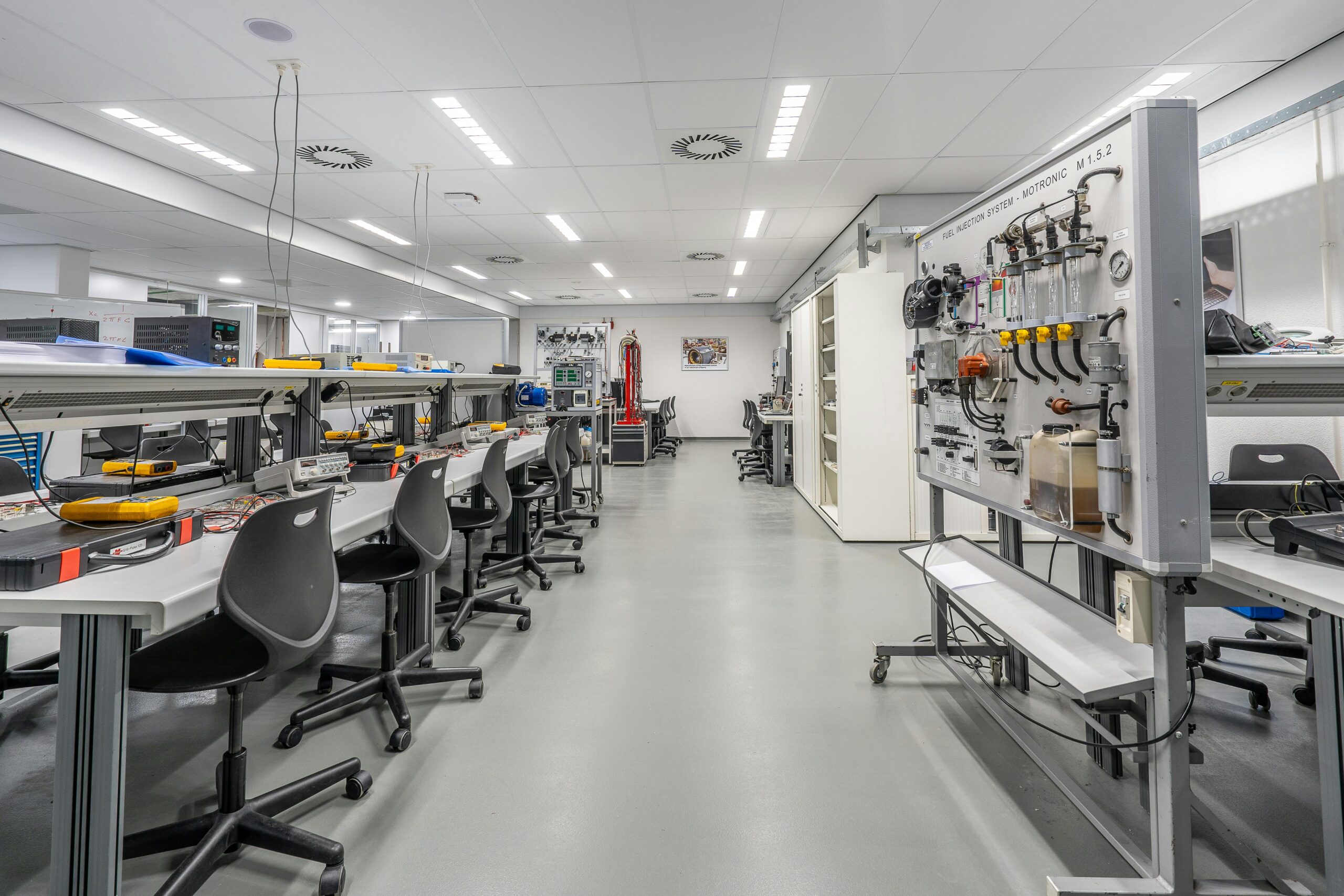 Technology Dry Laboratory 