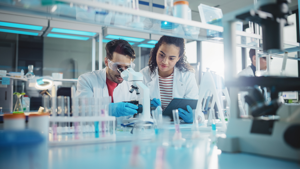Chemical-resistant worktop in educational lab