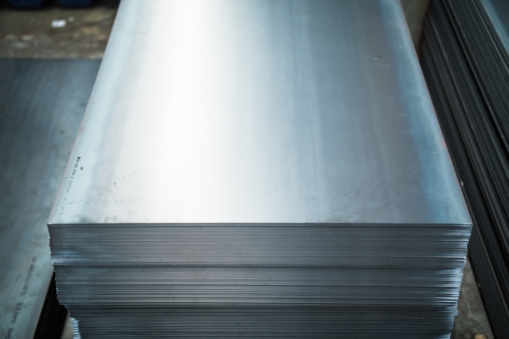 Steel plates for laboratory worktops